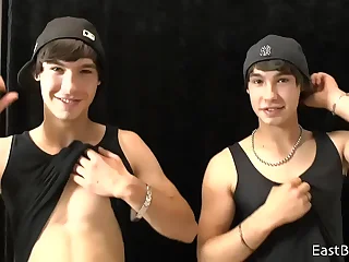 2913 gay boys porn videos